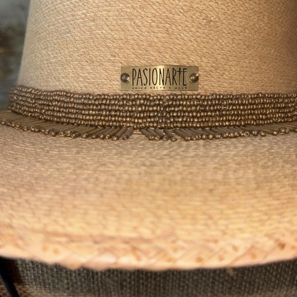 PASSIONART Handmade fine straw bolero style Hat with brim beading - Picture 6 of 13